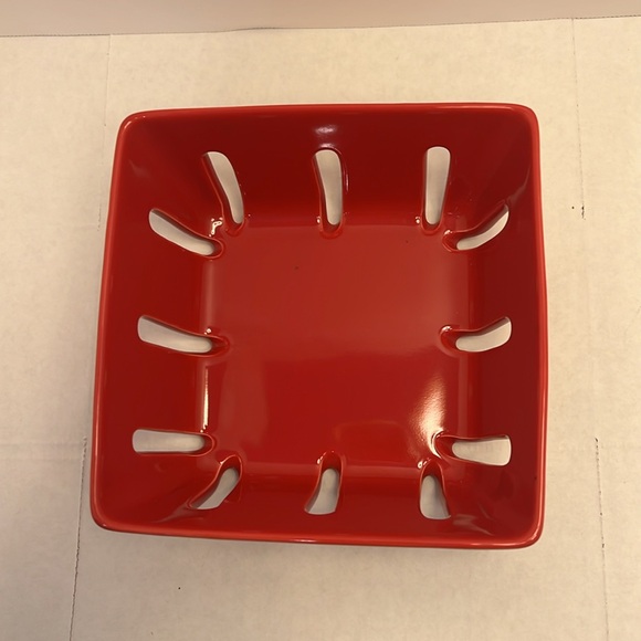 Food Network Berry Basket New 6”x6”x3” Ceramic Fruits and Vegetables Storage RED - Picture 2 of 6